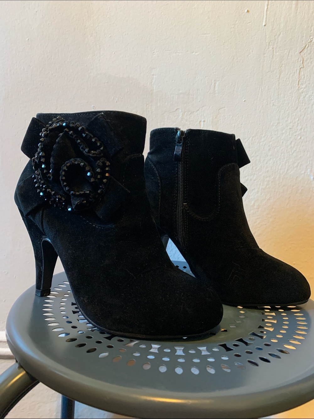 Sassy Sexy Black Suede Ankle Booties with Decorative Rosette Size 5